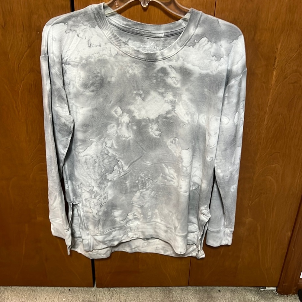 American Eagle outfitters Soft & Sexy long sleeve shirt.